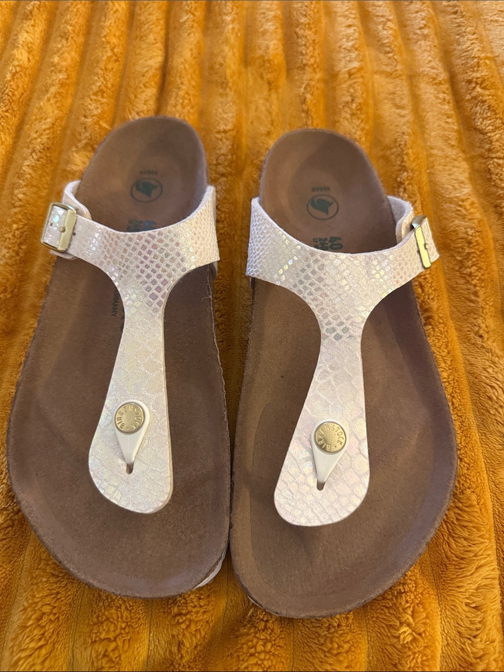Birkenstock thong sandal size 40